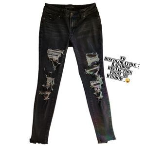 NWOT Maurices distressed ripped black trendy skinny jeans size medium / size 4